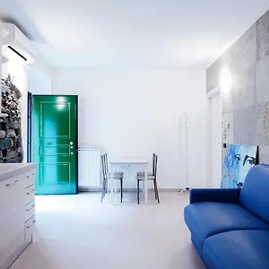Blue Loft - The House Of Travelers Appartamento Côme